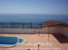 Fabulous front line sea view house with Swimming Pool and Sauna! - ID 2012
